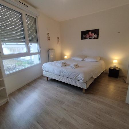 Saint Denis Appartement 2 Chambres Avec Parking Luaran gambar